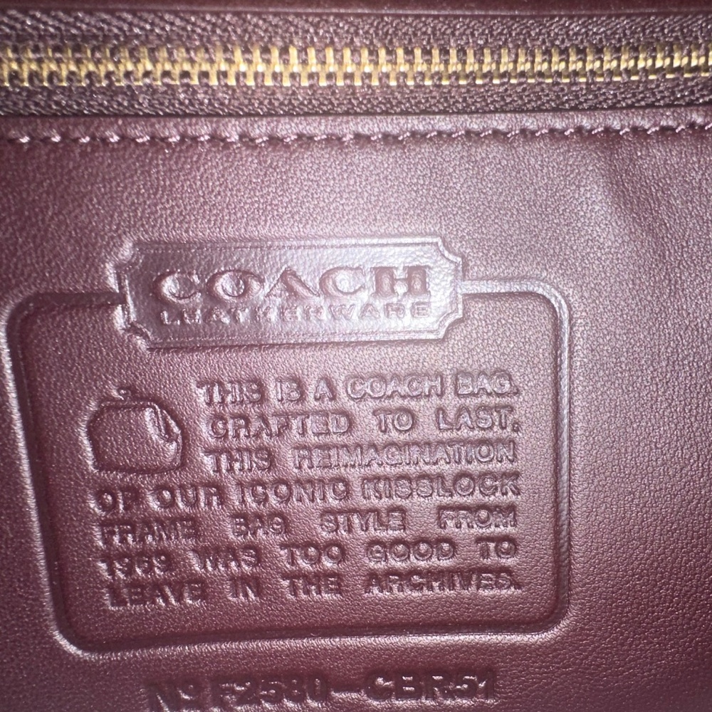 Coach Classic Kisslock Purse – Leather - Picture 7 of 8
